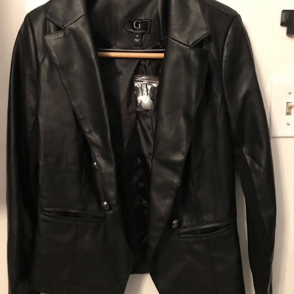 Black nice jacket size small! - Picture 3 of 4